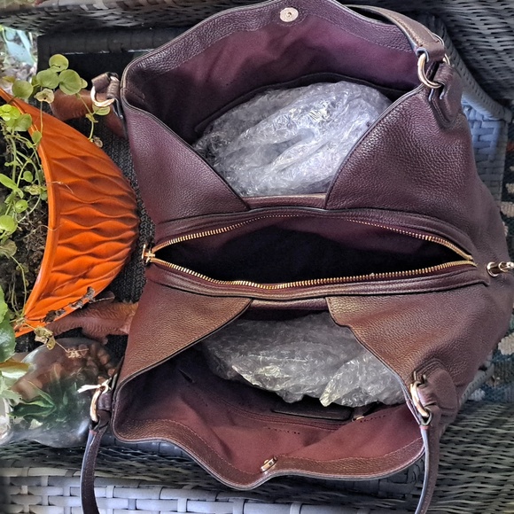 🎁 NEW COACH EDIE 31 Turnlock Burgundy, Oxblood Pebble Leather Shoulder B - Picture 14 of 16